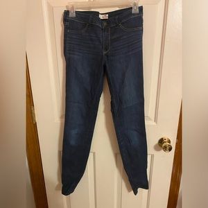 Size 7 long Hollister Jeans